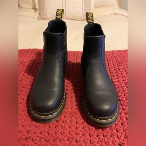 Dr. Martens 2976 Chelsea Boot